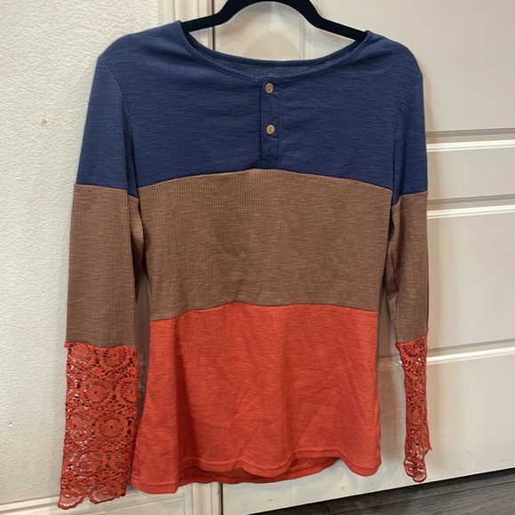 Cozy Ribbed Button Embroidered Sleeve Top - Picture 3 of 4